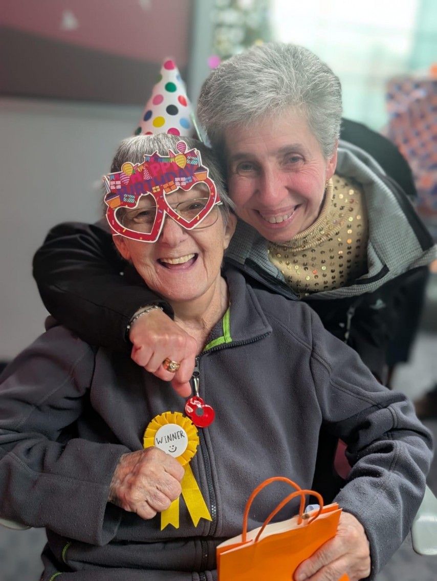 photo alternative text...