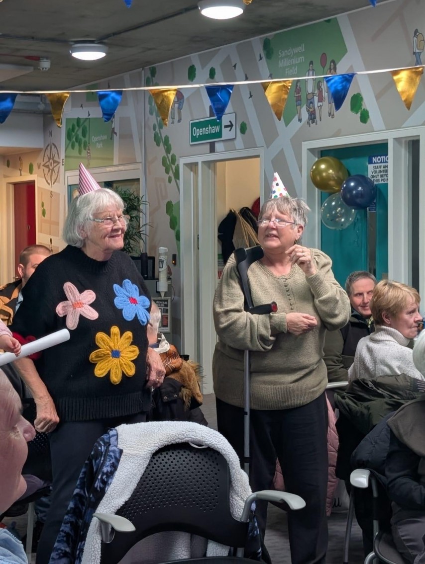 photo alternative text...